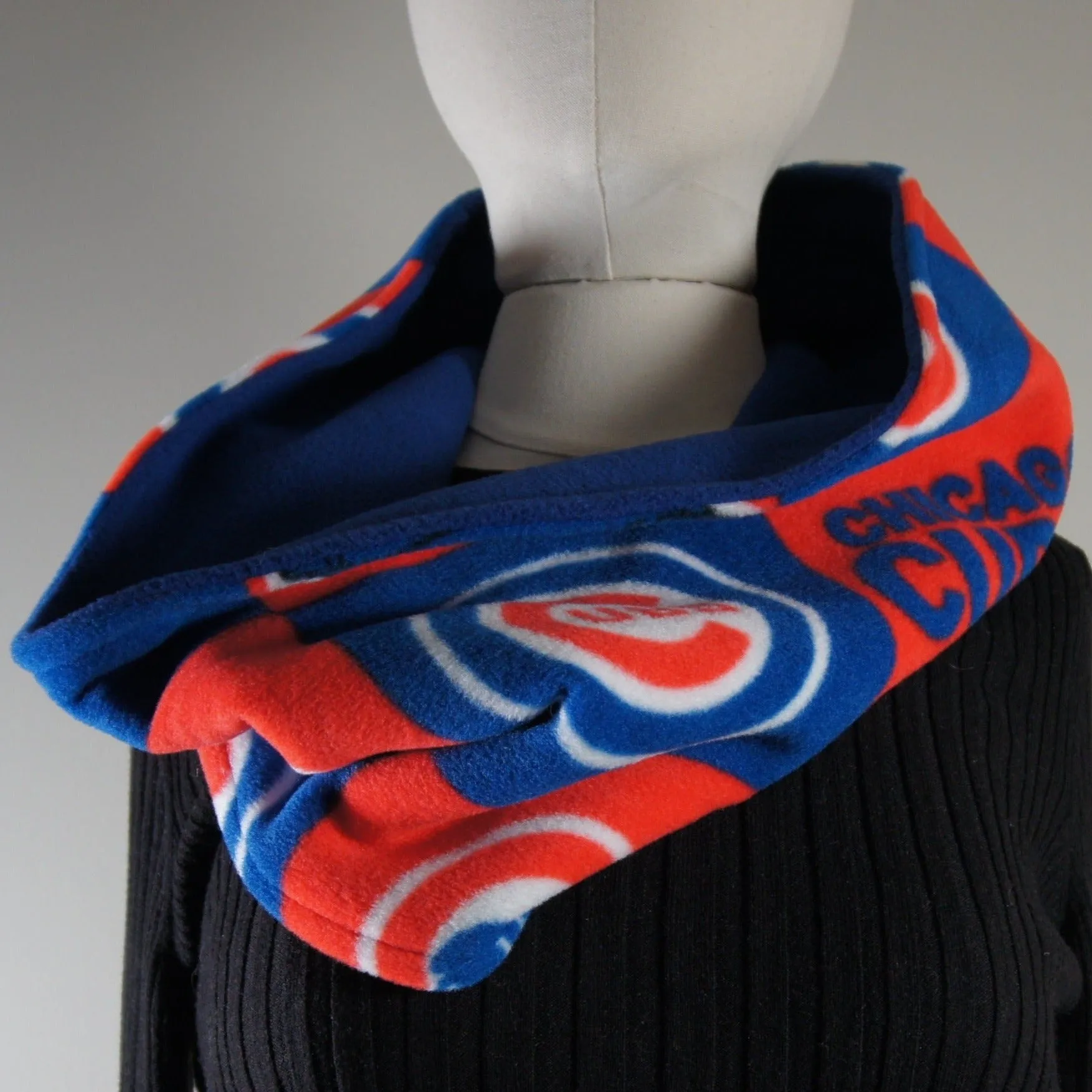 Accessories - Scarves - Cowl - Brand Loyalty - MLB - Chicago - Cubs