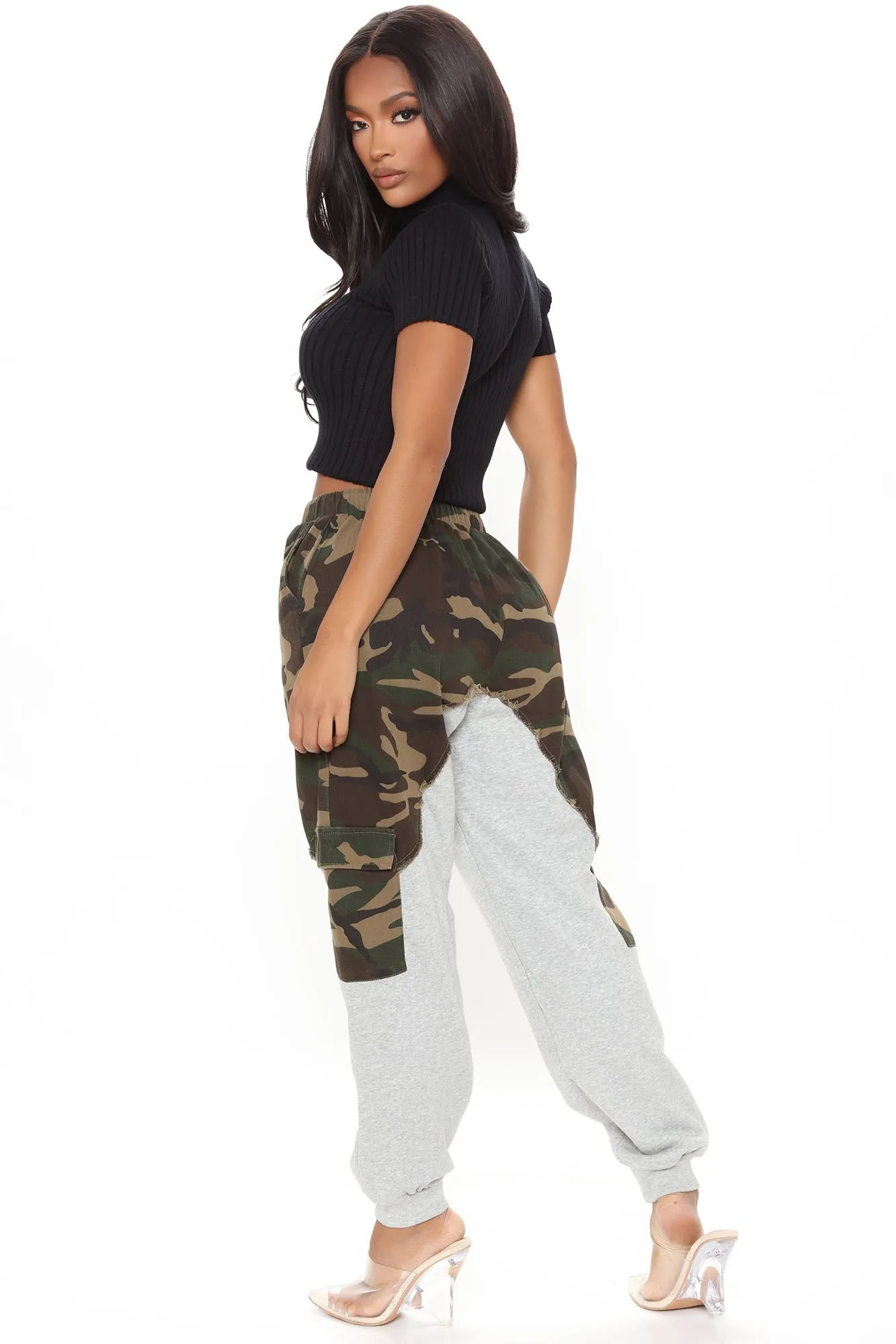 Blending in Camo Sweat Jogger - Heathered Grey