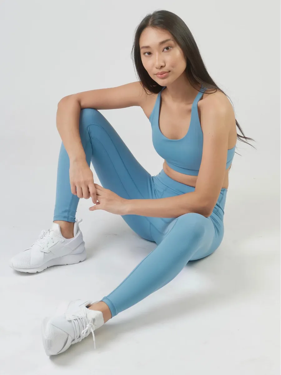 Easy Stretch 7/8 Leggings in Lake Blue