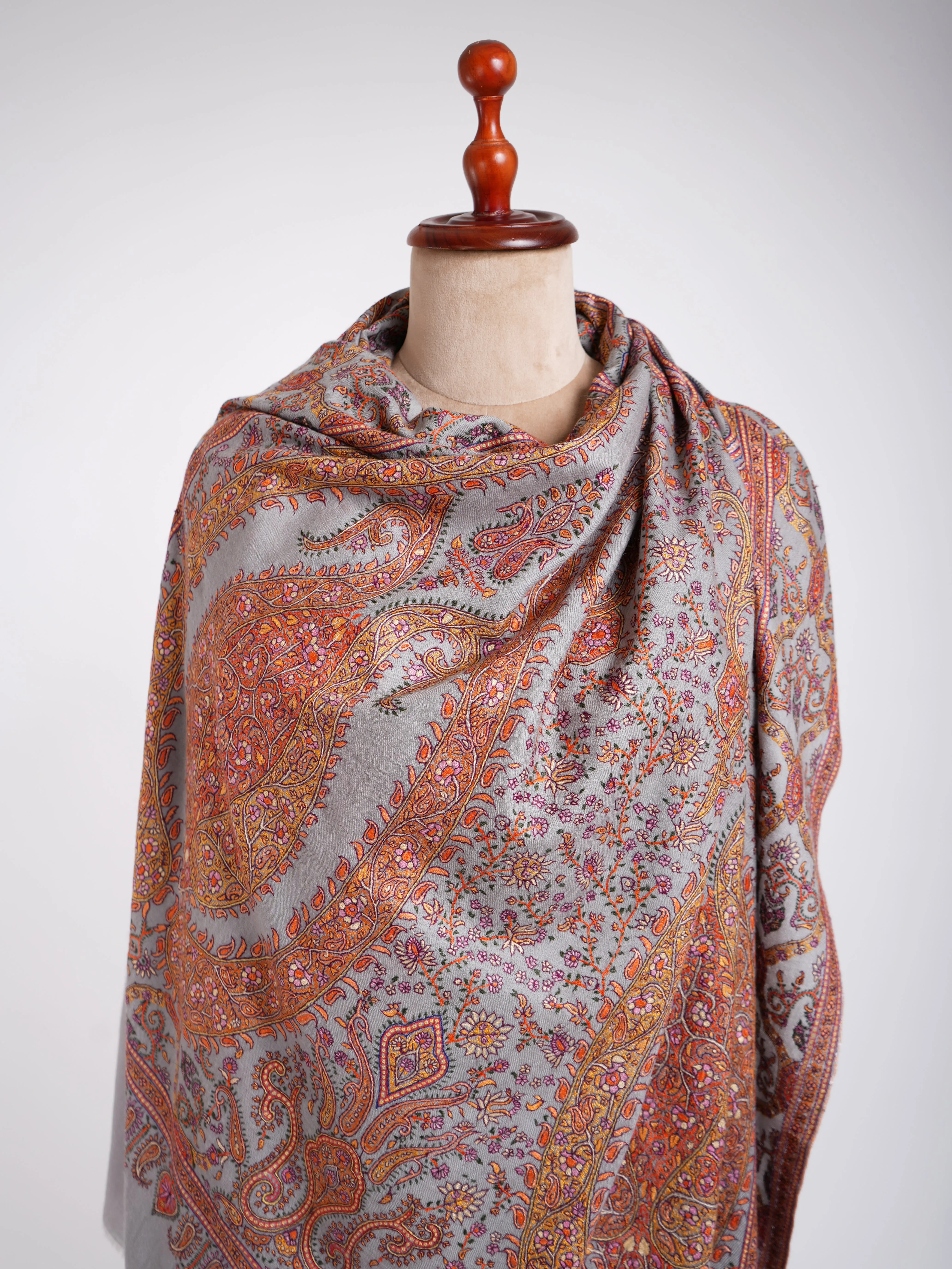 Hand Embroidered Sozni Pashmina Jamavar Shawl