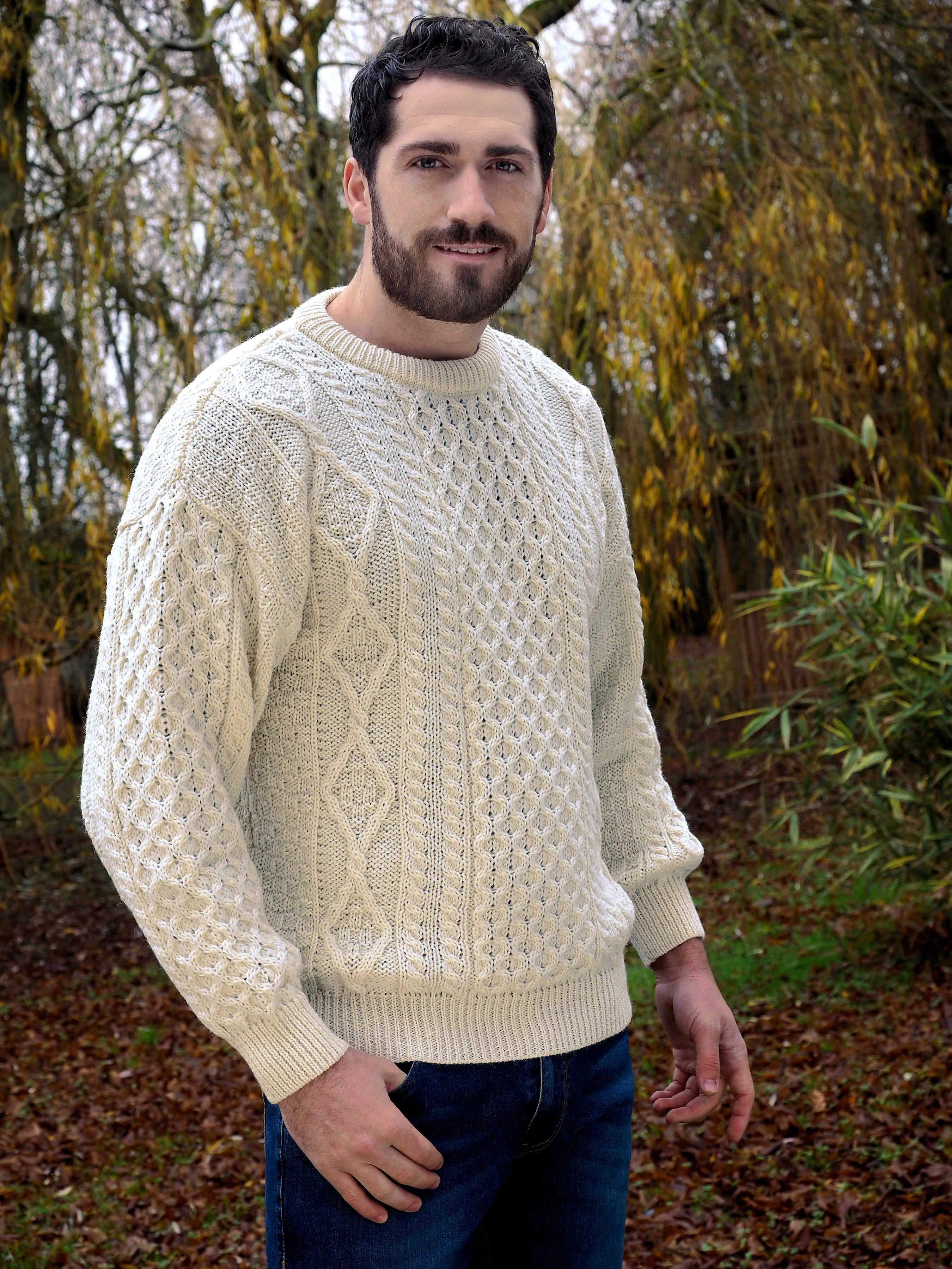 LIGHTWEIGHT TRADITIONAL IRISH ARAN SWEATER