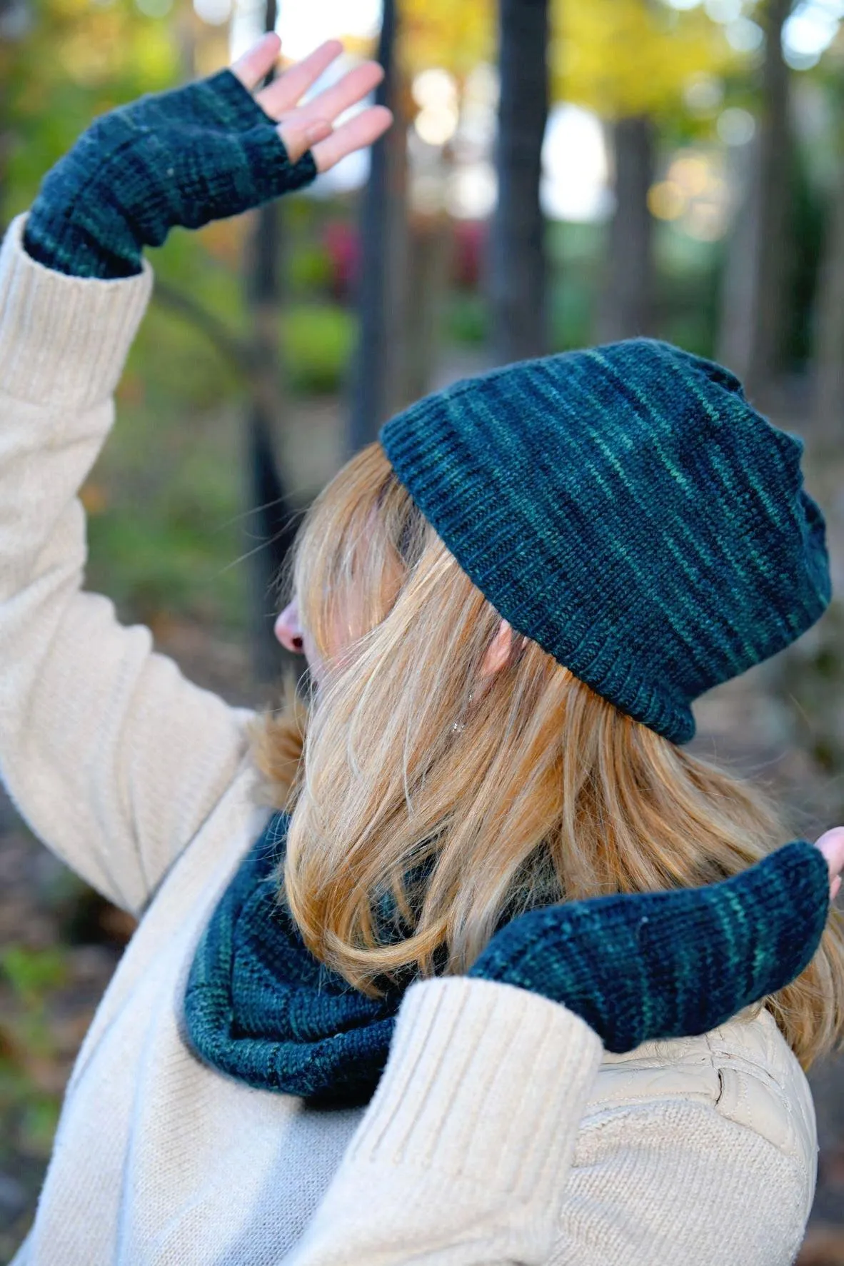 PICEA Matching Hat, Mittens & Neck Warmer Knitting Kit