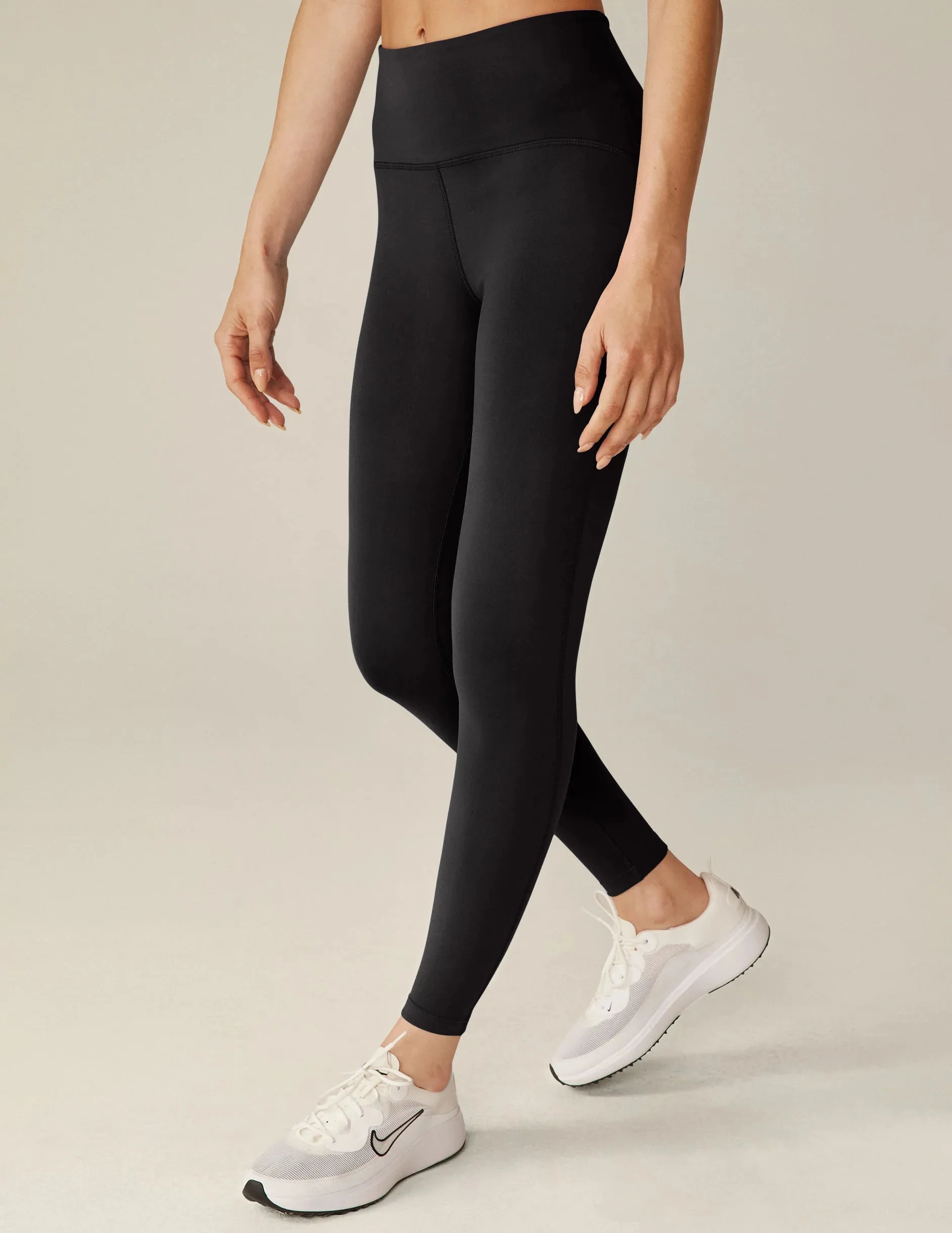 POWERBEYOND™ Strive Midi Legging