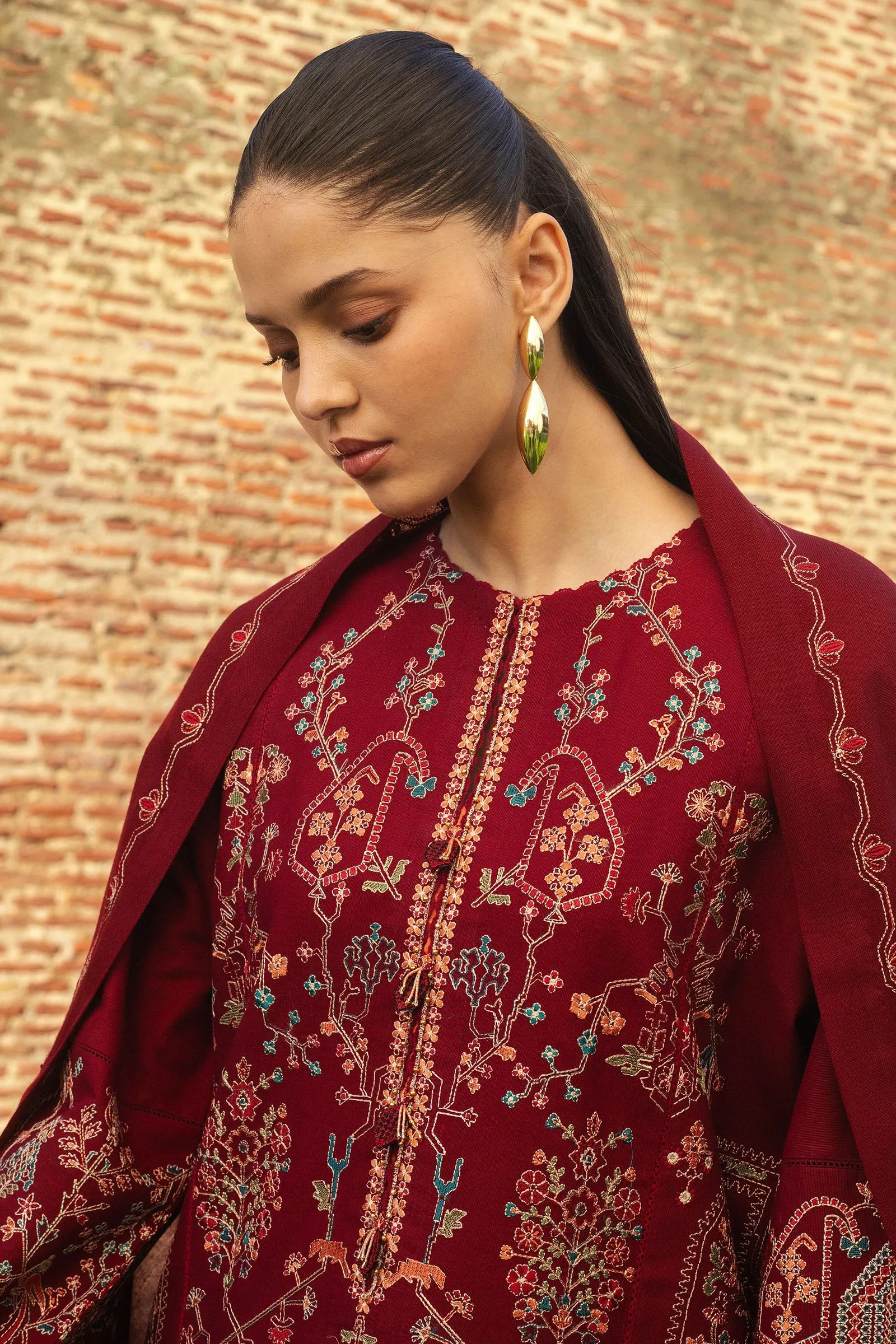 Zara Shahjahan Winter '24 – RAHA-D8